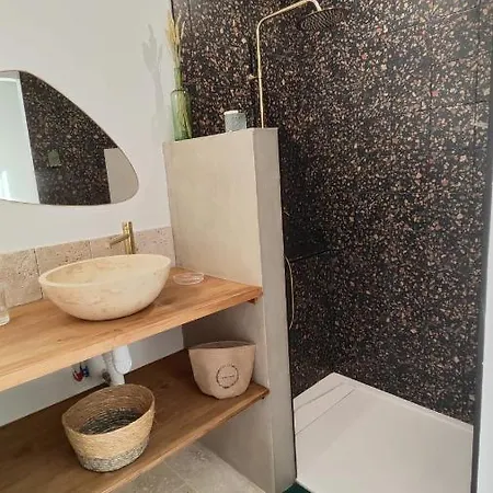 D Hotes Veneris Vendres